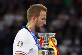 华体会-包含利物浦绝杀AC米兰，凯恩梅开二度亚洲杯的词条