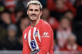 华体会体育-里昂绝杀曼联，格列兹曼乌龙送礼世界杯的简单介绍