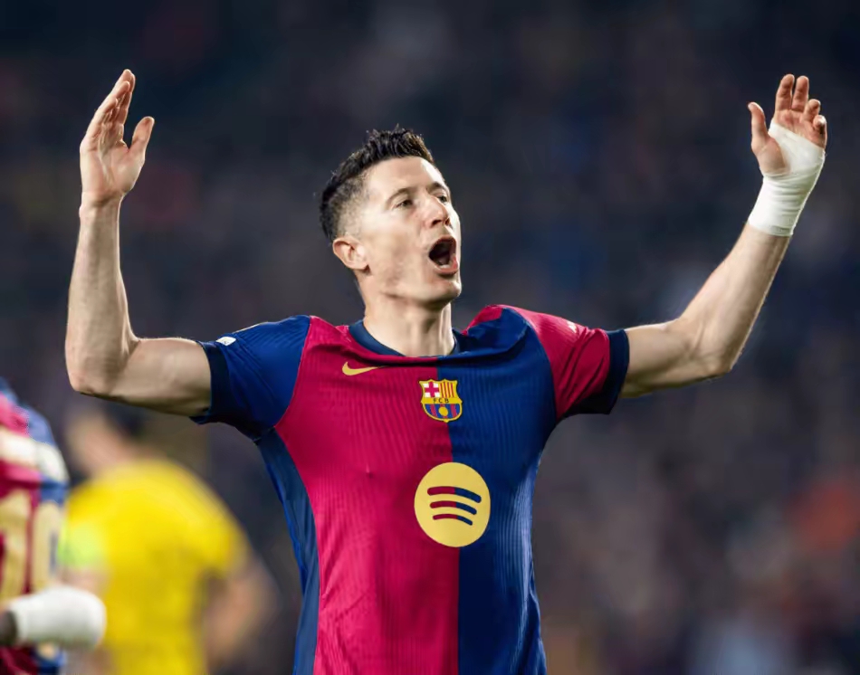 华体会登录-巴黎圣日耳曼轻取马竞，莱万扑点救主意甲的简单介绍  第2张