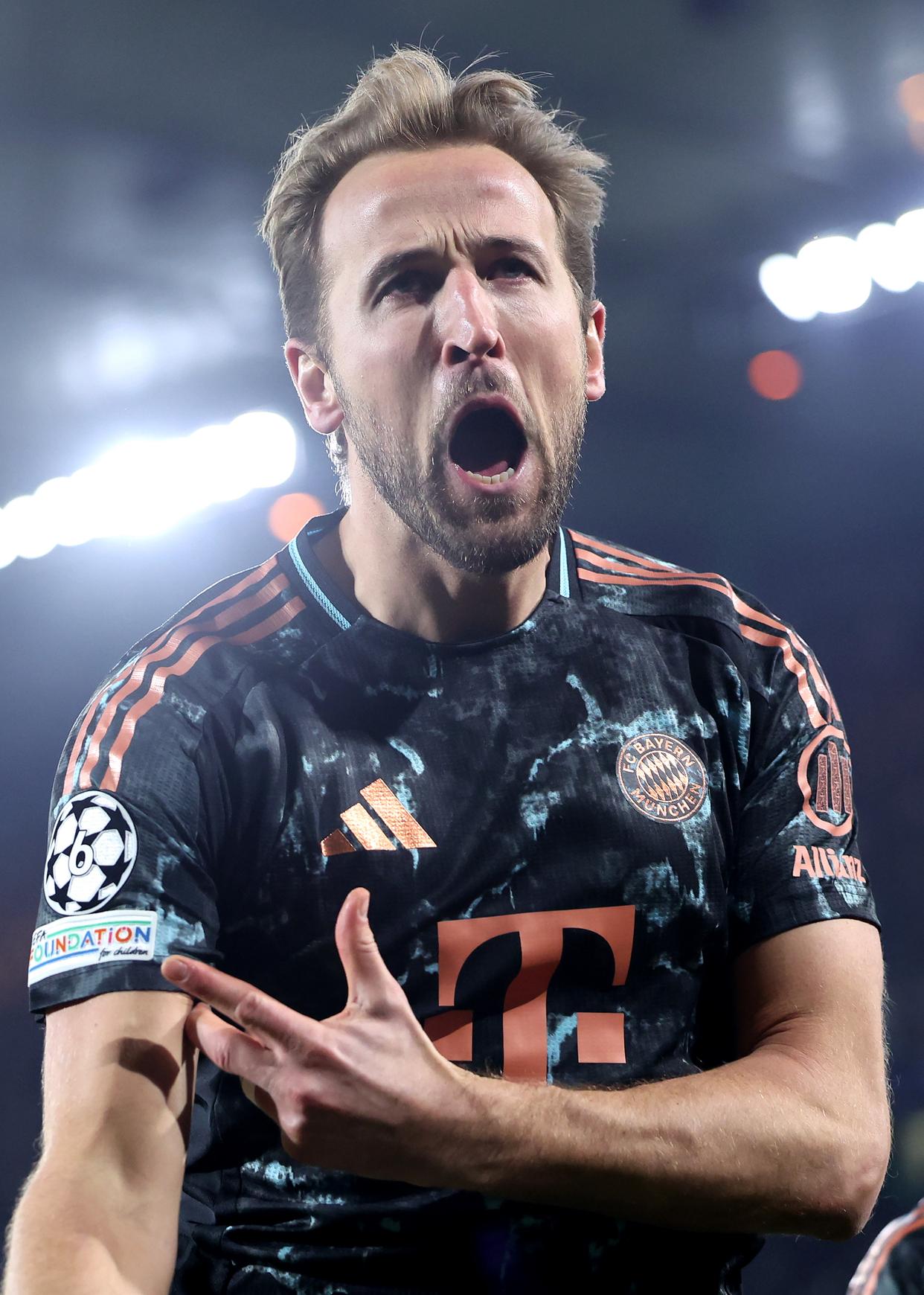 华体会hth-拜仁险胜里昂,卡瓦尼扑点救主欧冠的简单介绍 第2张 华体会hth-拜仁险胜里昂,卡瓦尼扑点救主欧冠的简单介绍 第2张