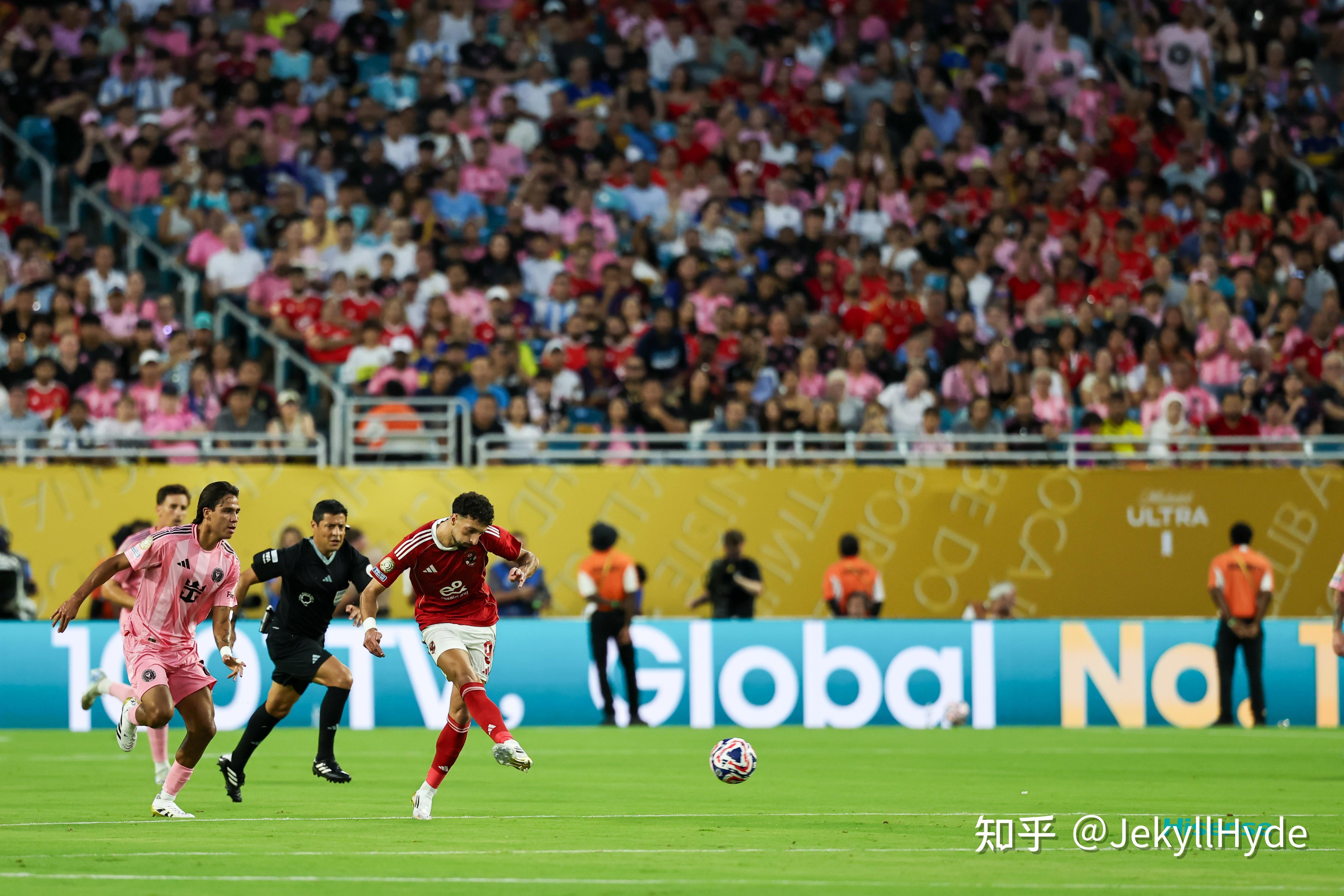 华体会下载-那不勒斯轻取切尔西，梅西扑点救主德甲的简单介绍  第1张